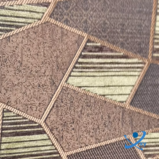 Made in China 100% Polyester Spun Yarn Chunky Chenille Yarn Washable